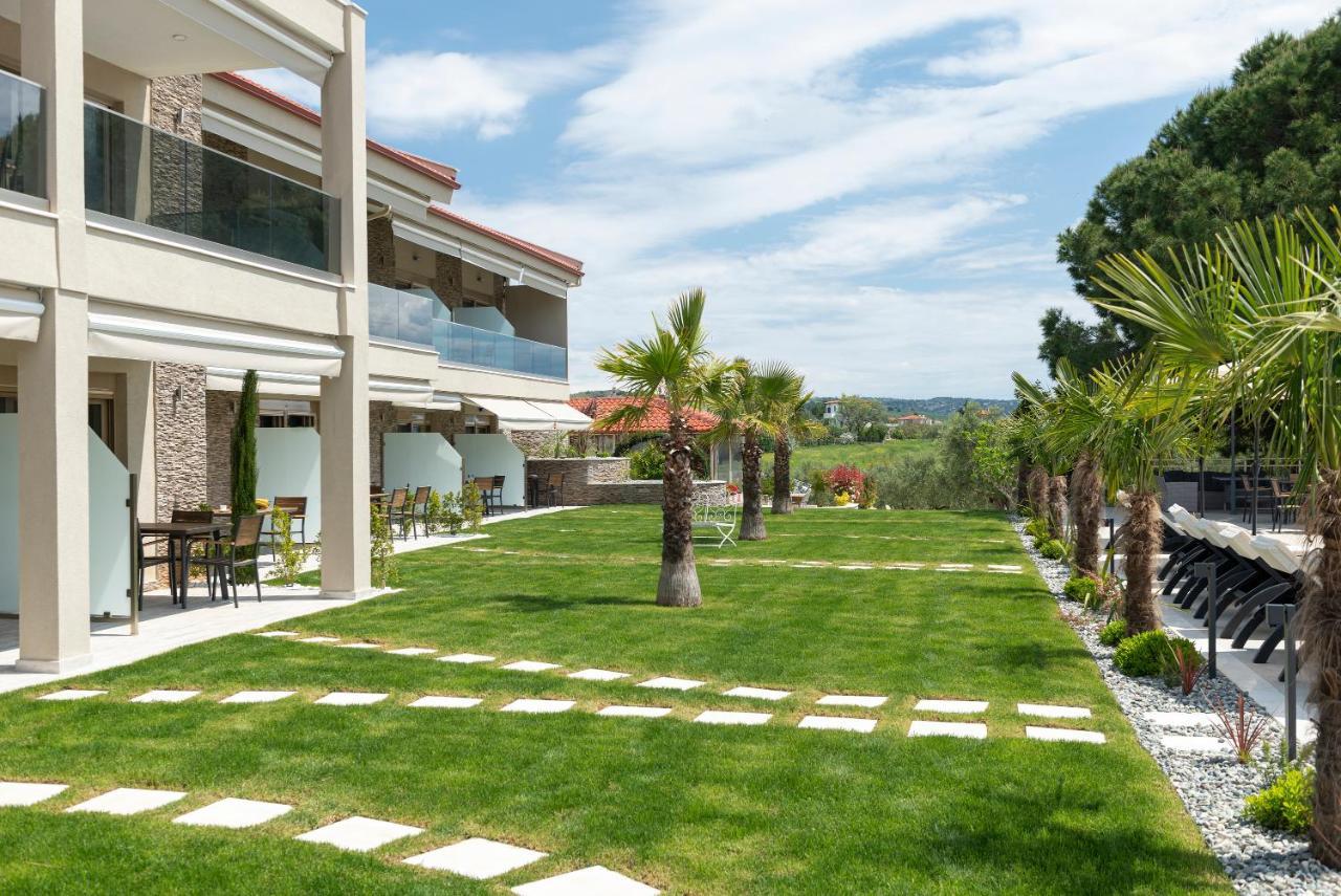 Villa Sara Nikíti Eksteriør bilde
